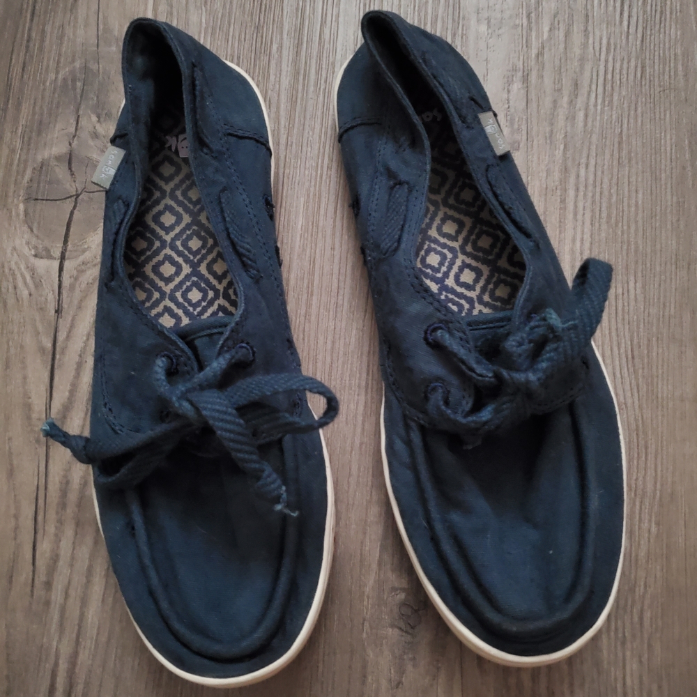 Sanuk Women's Dark Blue Loafers